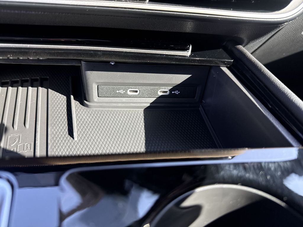 2026 Volkswagen Atlas Cross Sport SEL R-Line Black
