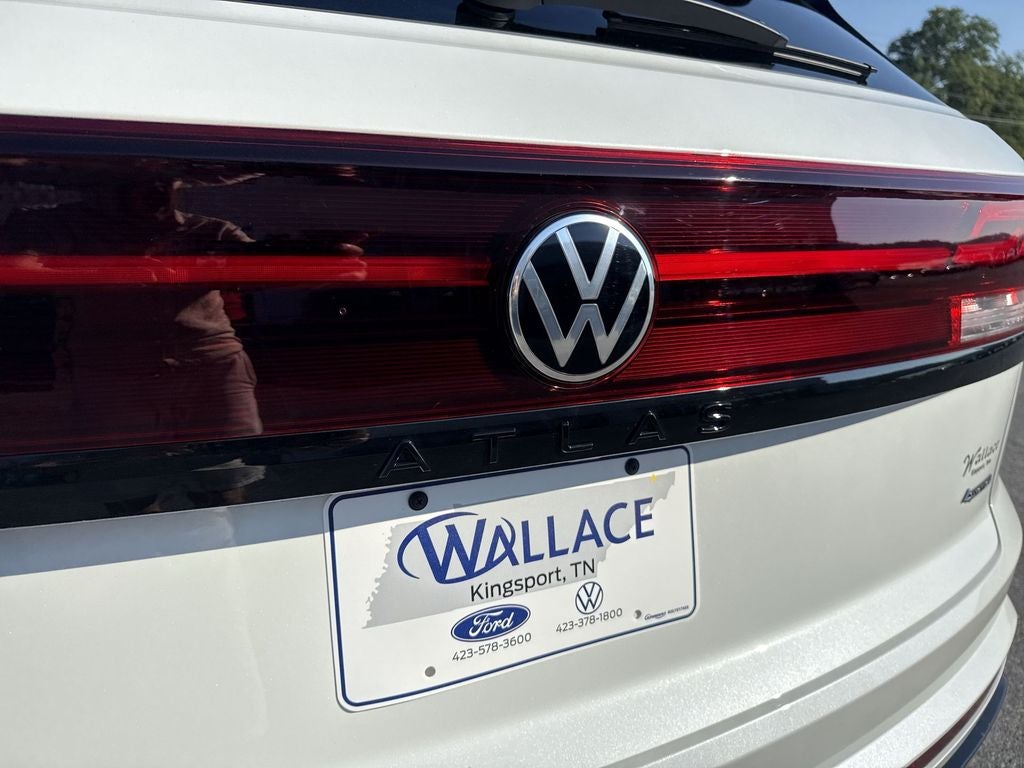 2026 Volkswagen Atlas Cross Sport SEL R-Line Black