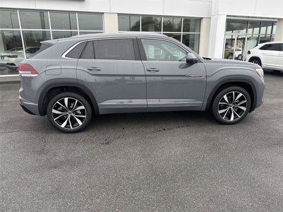 2026 Volkswagen Atlas Cross Sport 2.0T SEL Premium R-Line