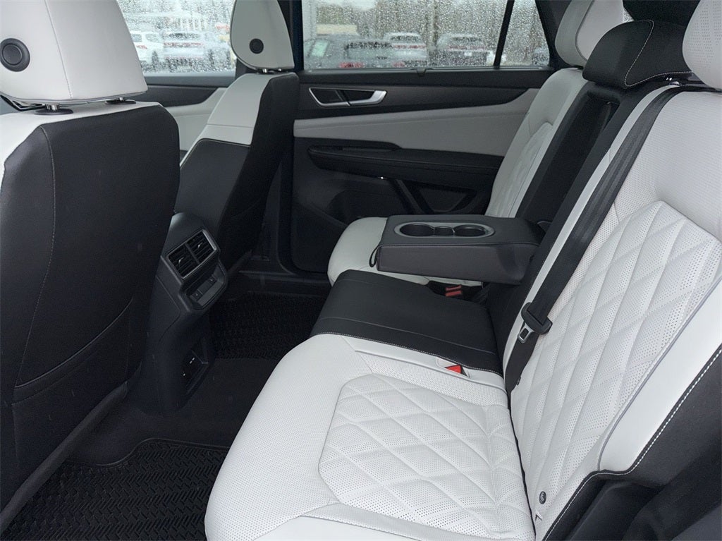 2025 Volkswagen Atlas Cross Sport 2.0T SEL Premium R-Line