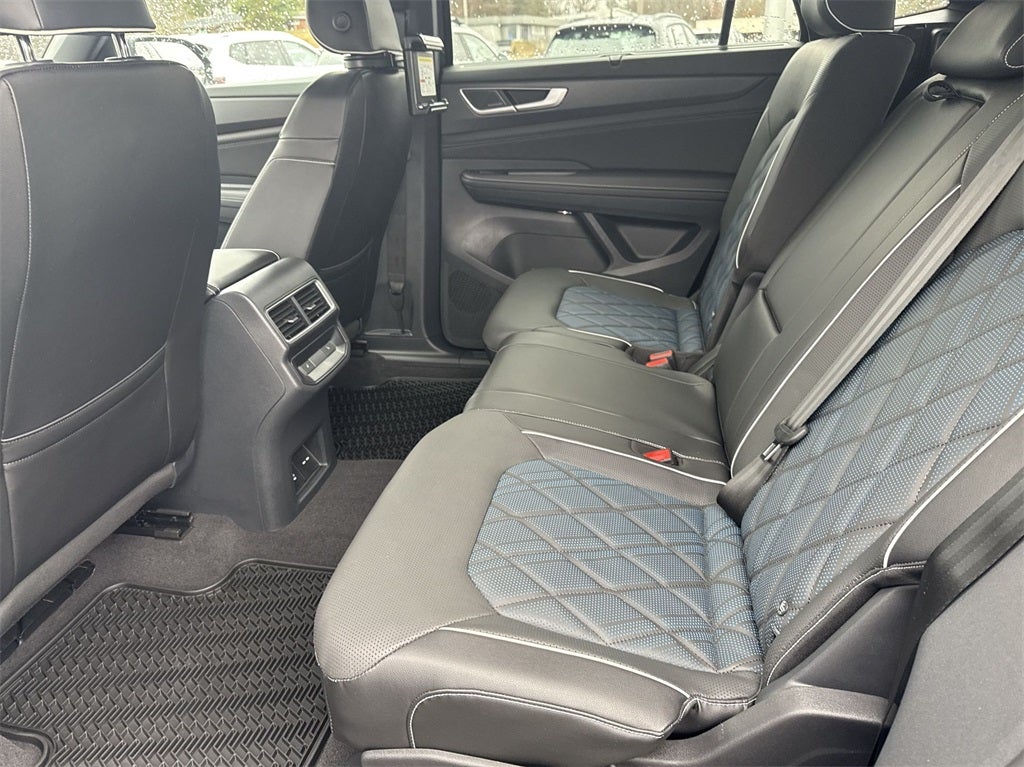 2024 Volkswagen Atlas Cross Sport 2.0T SEL Premium R-Line