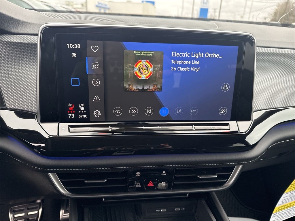 2025 Volkswagen Atlas Cross Sport 2.0T SEL Premium R-Line