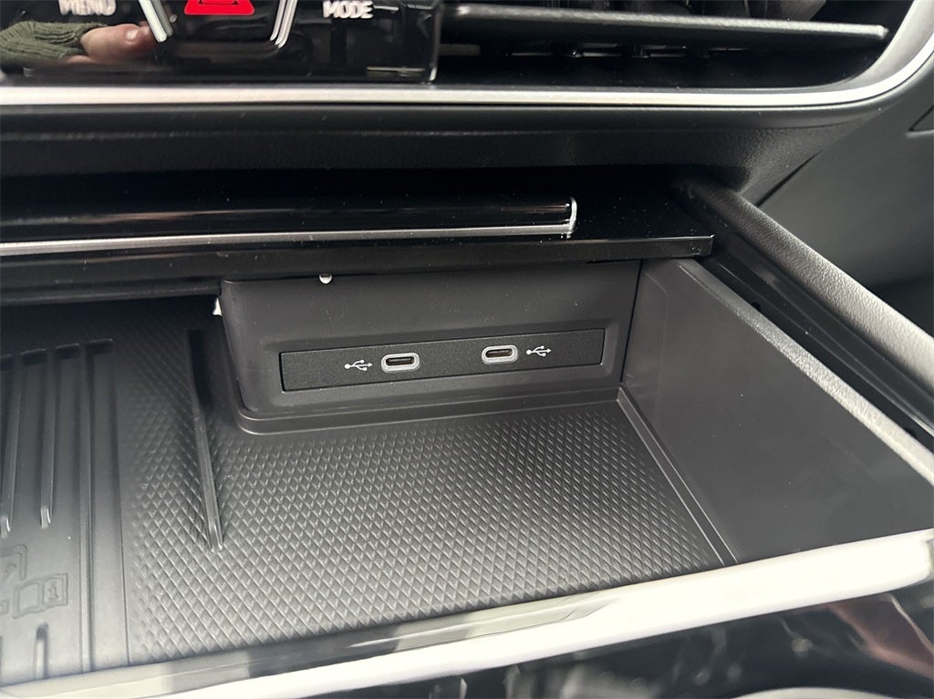 2025 Volkswagen Atlas Cross Sport 2.0T SEL Premium R-Line