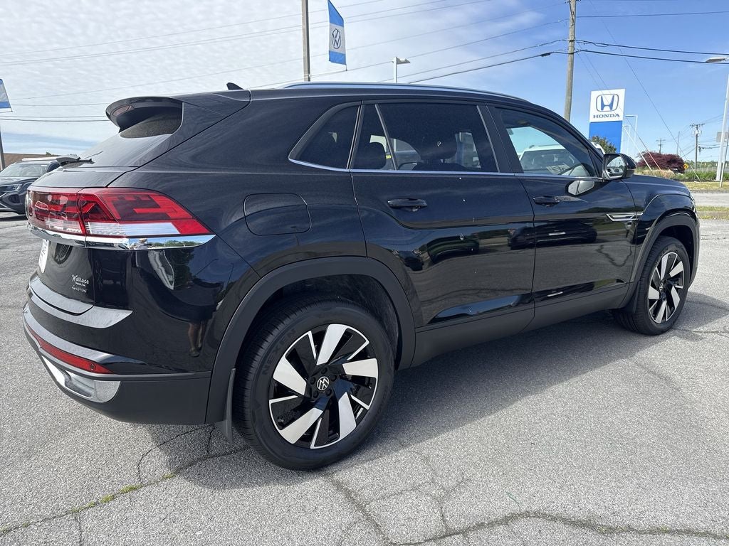 2026 Volkswagen Atlas Cross Sport 2.0T SE w/Technology