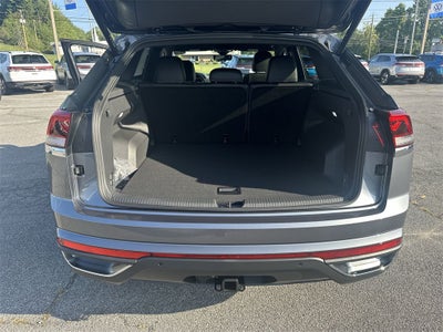 2024 Volkswagen Atlas Cross Sport 2.0T SE w/Technology