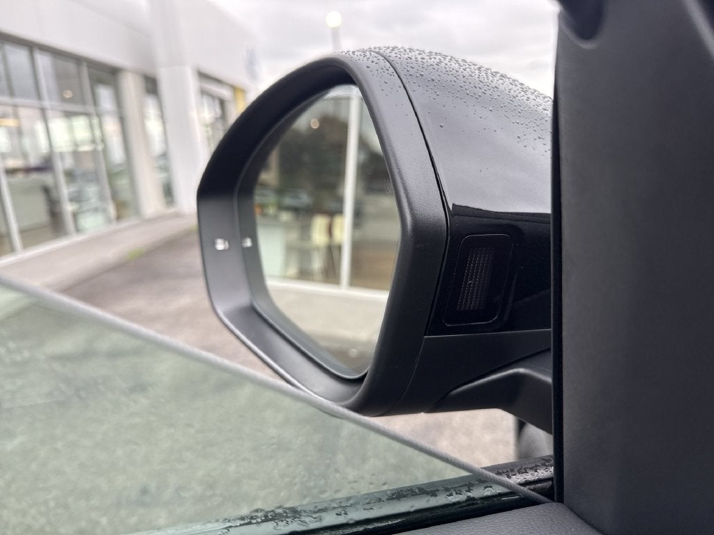 2027 Volkswagen Atlas SE w/Technology
