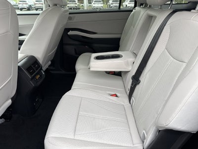 2027 Volkswagen Atlas SE w/Technology