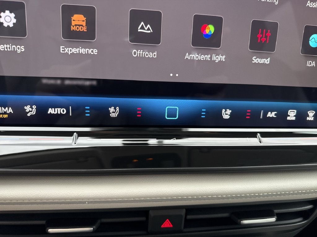 2027 Volkswagen Atlas SE w/Technology