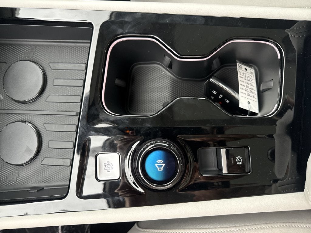 2027 Volkswagen Atlas SE w/Technology