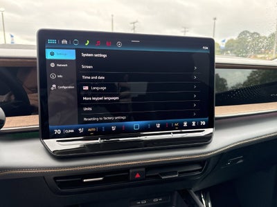 2027 Volkswagen Atlas SE w/Technology