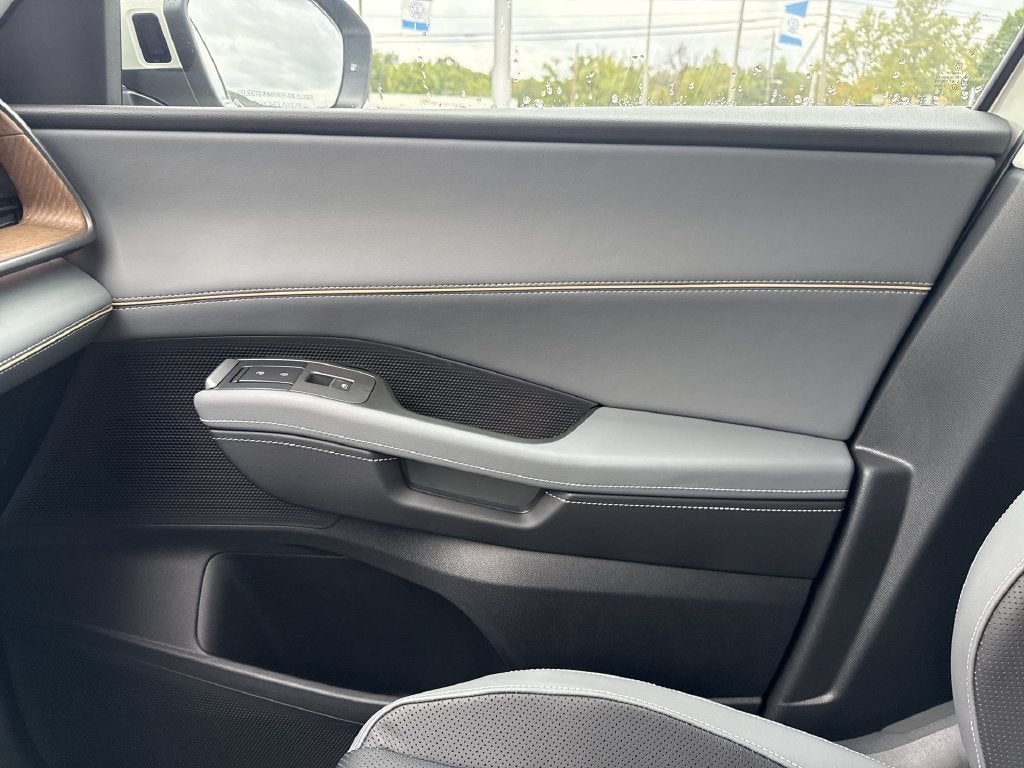 2027 Volkswagen Atlas SE w/Technology