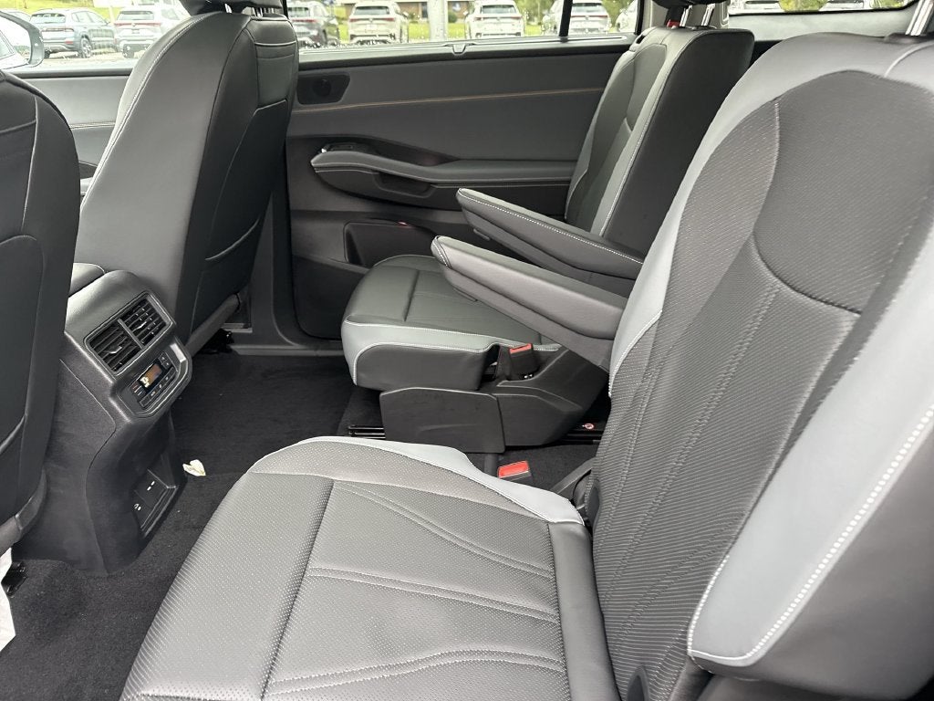 2027 Volkswagen Atlas SE w/Technology