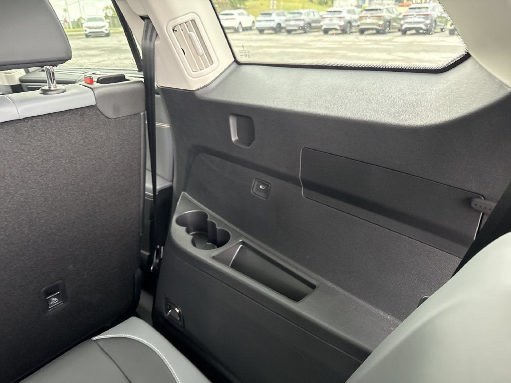 2027 Volkswagen Atlas SE w/Technology