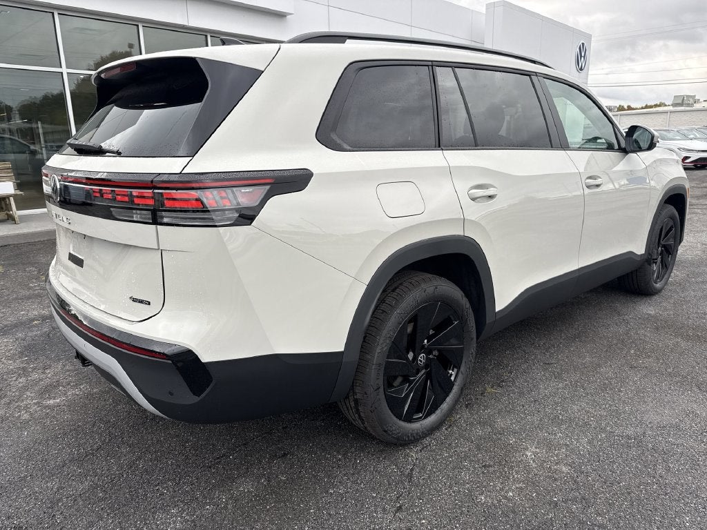 2027 Volkswagen Atlas SE w/Technology