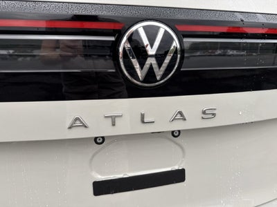 2027 Volkswagen Atlas SE w/Technology