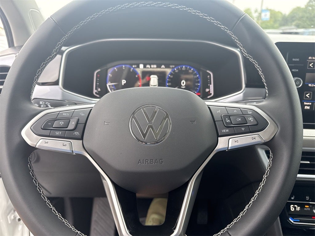 2025 Volkswagen Taos 1.5T SEL