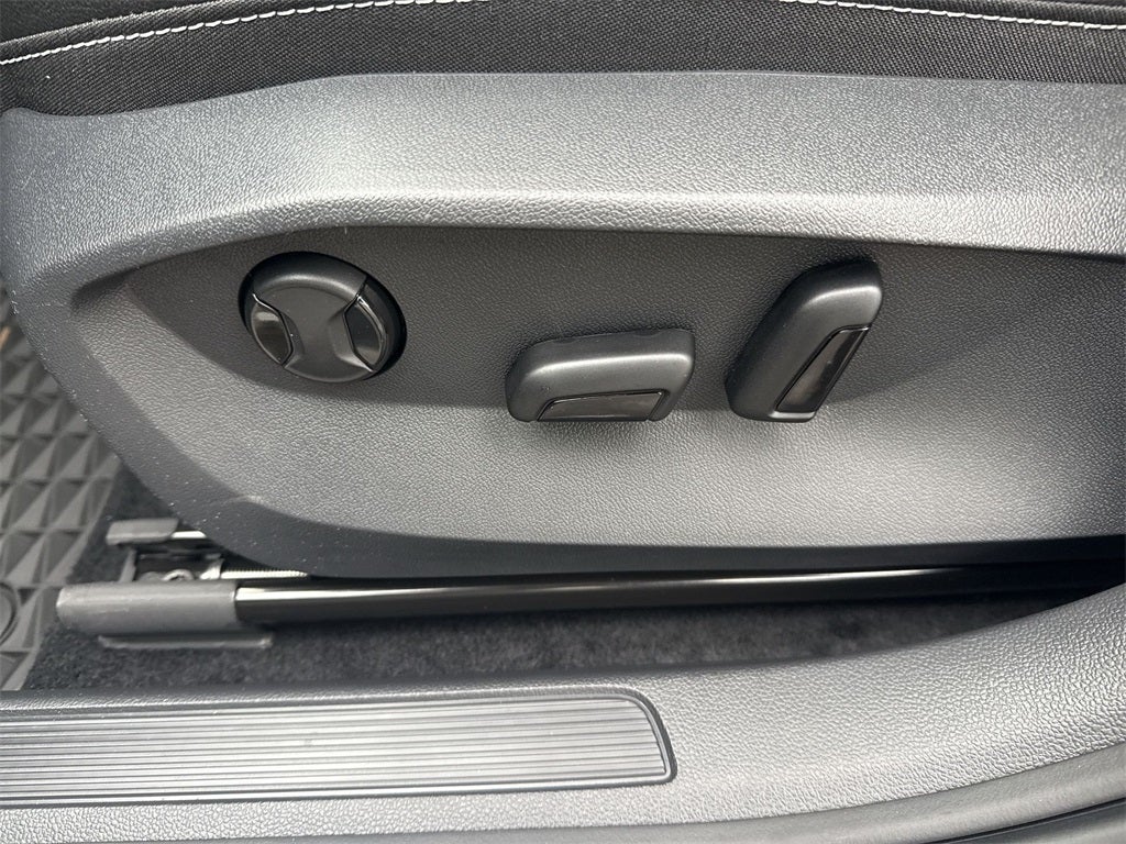 2026 Volkswagen Taos 1.5T SEL