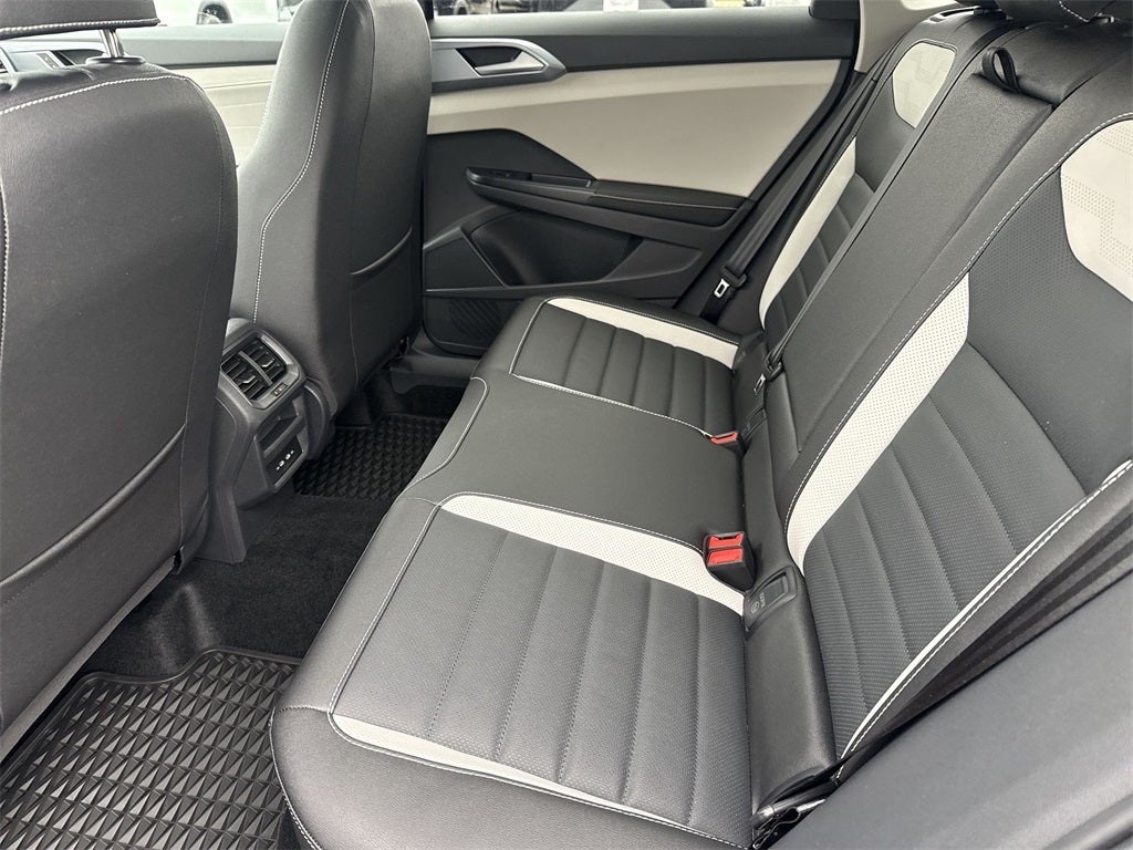 2026 Volkswagen Taos 1.5T SEL