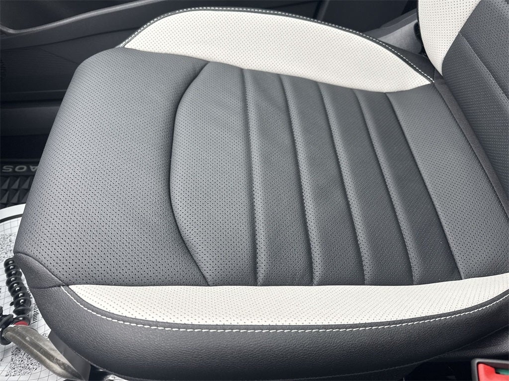 2025 Volkswagen Taos 1.5T SEL