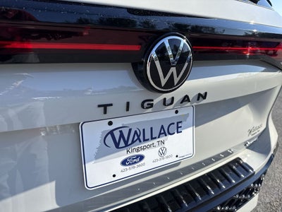 2026 Volkswagen Tiguan 2.0T SE R-Line Black