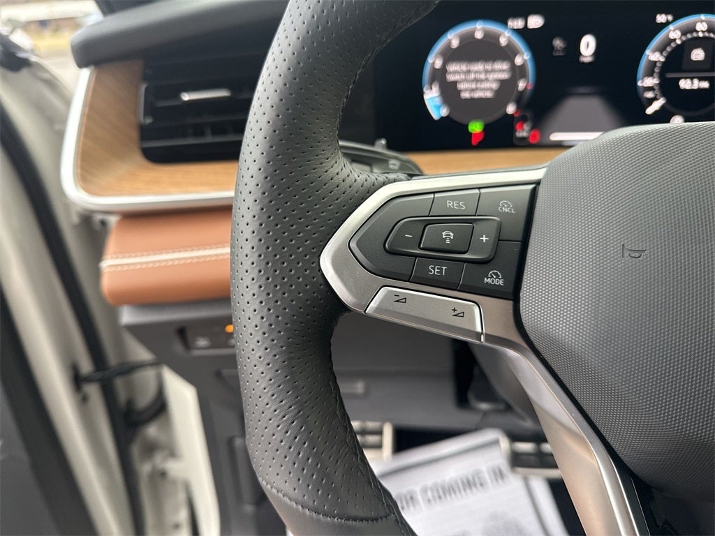 2026 Volkswagen Tiguan 2.0T SEL R-Line Turbo