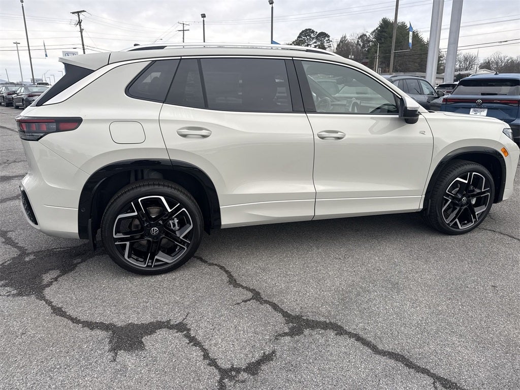 2026 Volkswagen Tiguan 2.0T SEL R-Line Turbo