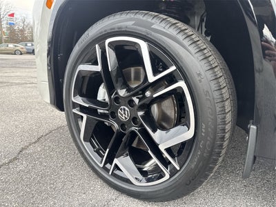 2026 Volkswagen Tiguan 2.0T SEL R-Line Turbo