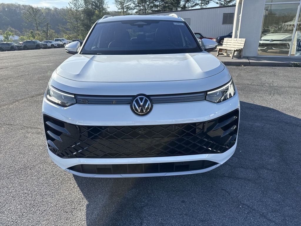 2026 Volkswagen Tiguan 2.0T SEL R-Line Turbo