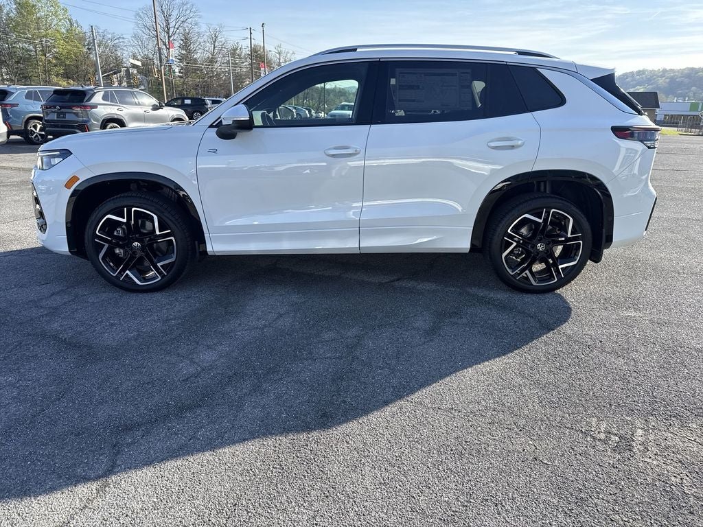 2026 Volkswagen Tiguan 2.0T SEL R-Line Turbo