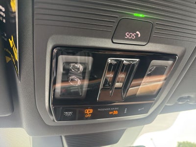 2026 Volkswagen Tiguan 2.0T SEL R-Line Turbo