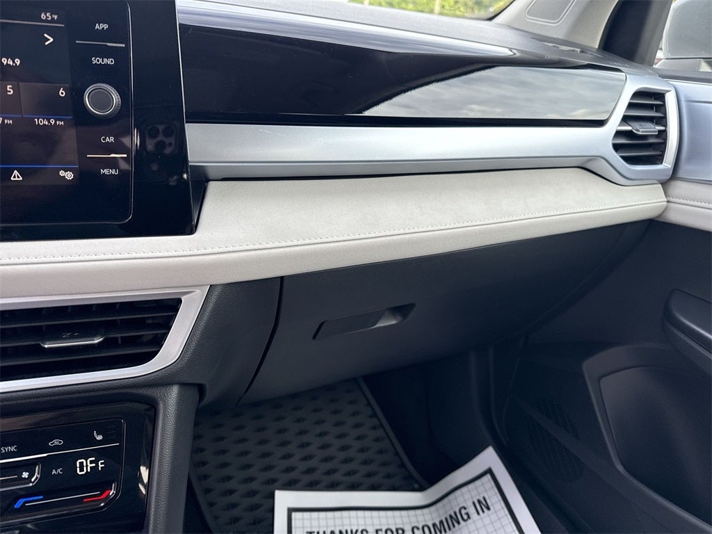 2025 Volkswagen Taos 1.5T SE