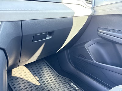 2025 Volkswagen Taos 1.5T SE