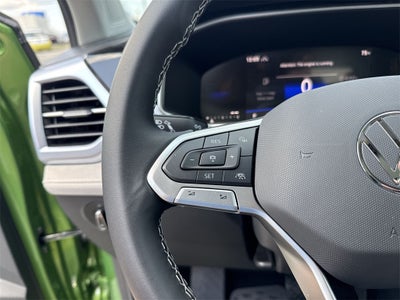 2025 Volkswagen Taos 1.5T SE