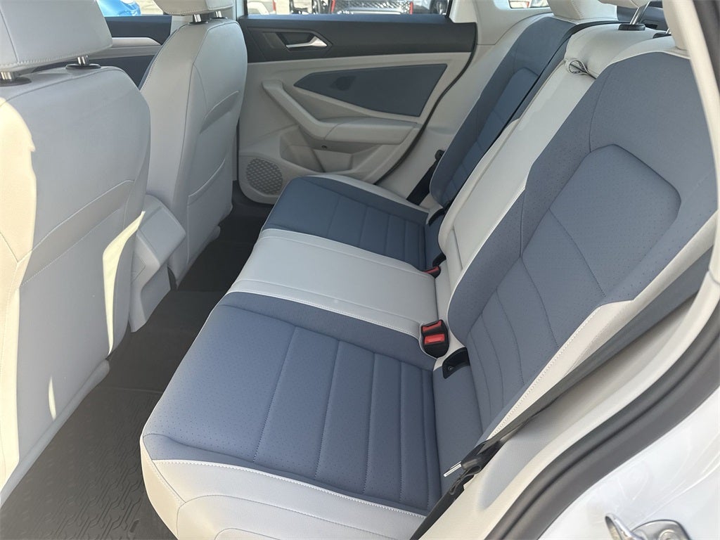 2025 Volkswagen Jetta 1.5T SE