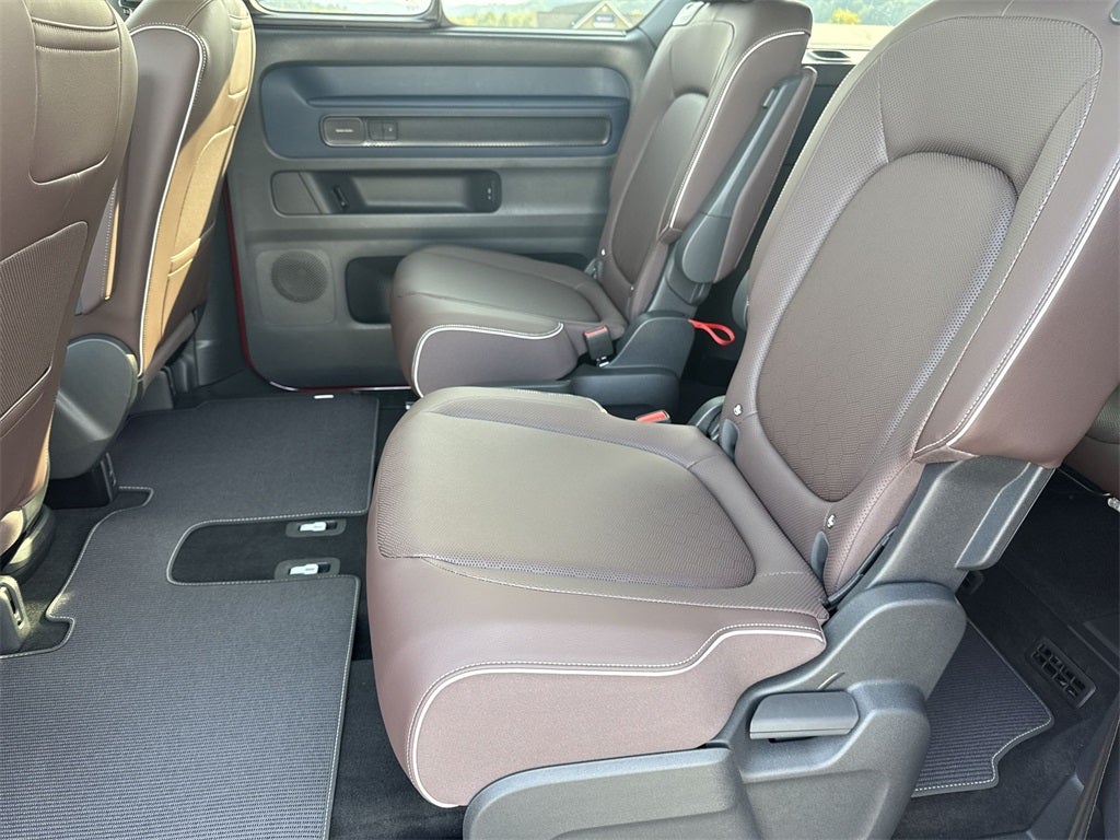 2025 Volkswagen ID. Buzz Pro S Plus