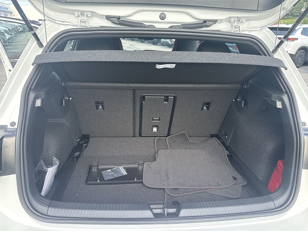 2025 Volkswagen Golf GTI 2.0T SE