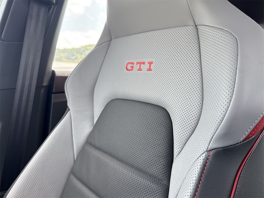 2025 Volkswagen Golf GTI Autobahn