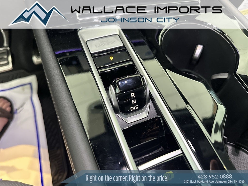 2024 Volkswagen Atlas Cross Sport 2.0T SEL R-Line