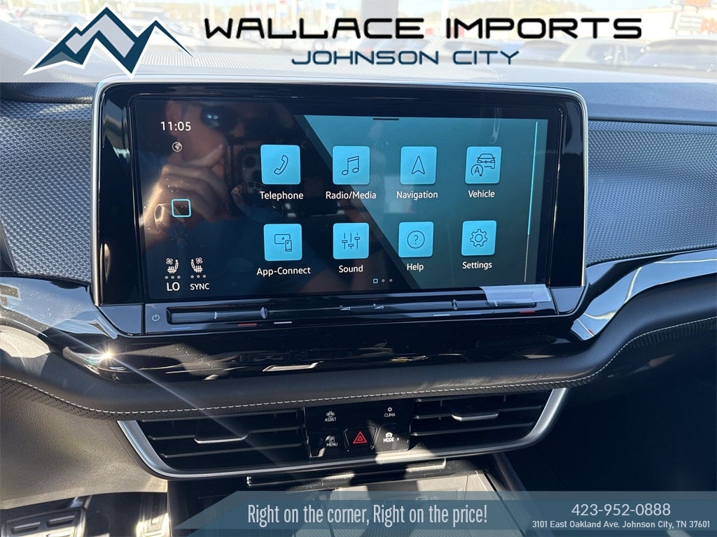 2026 Volkswagen Atlas Cross Sport 2.0T SEL Premium R-Line