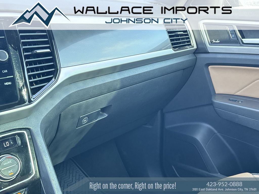 2022 Volkswagen Atlas Cross Sport 3.6L V6 SEL Premium R-Line