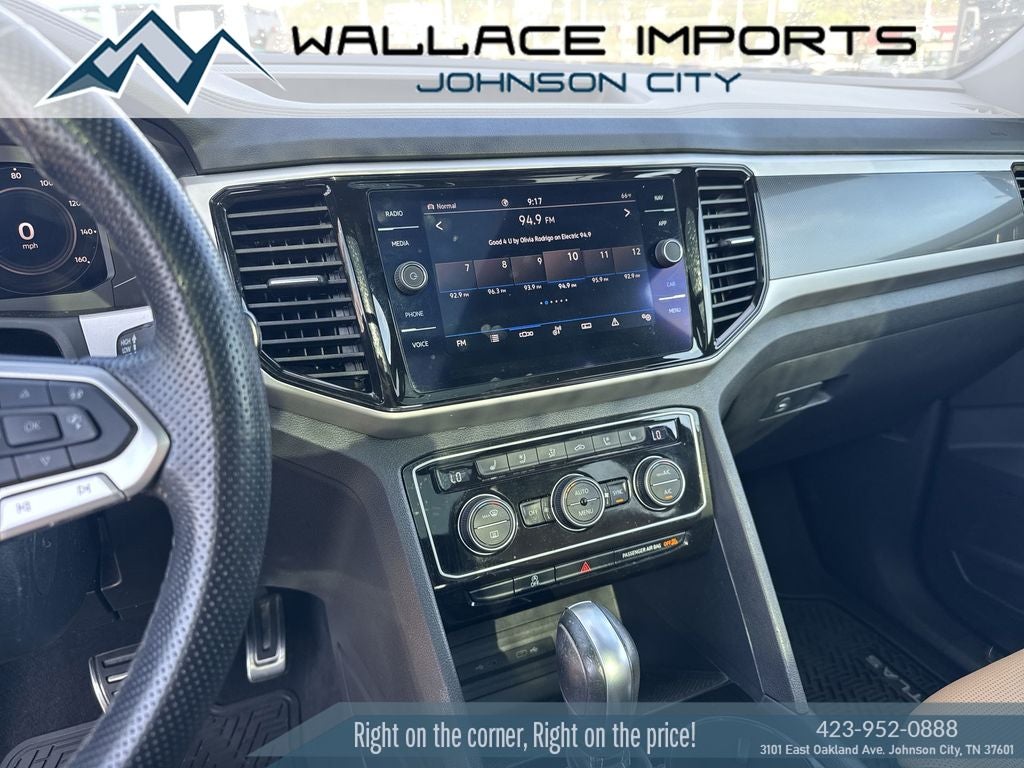 2022 Volkswagen Atlas Cross Sport 3.6L V6 SEL Premium R-Line