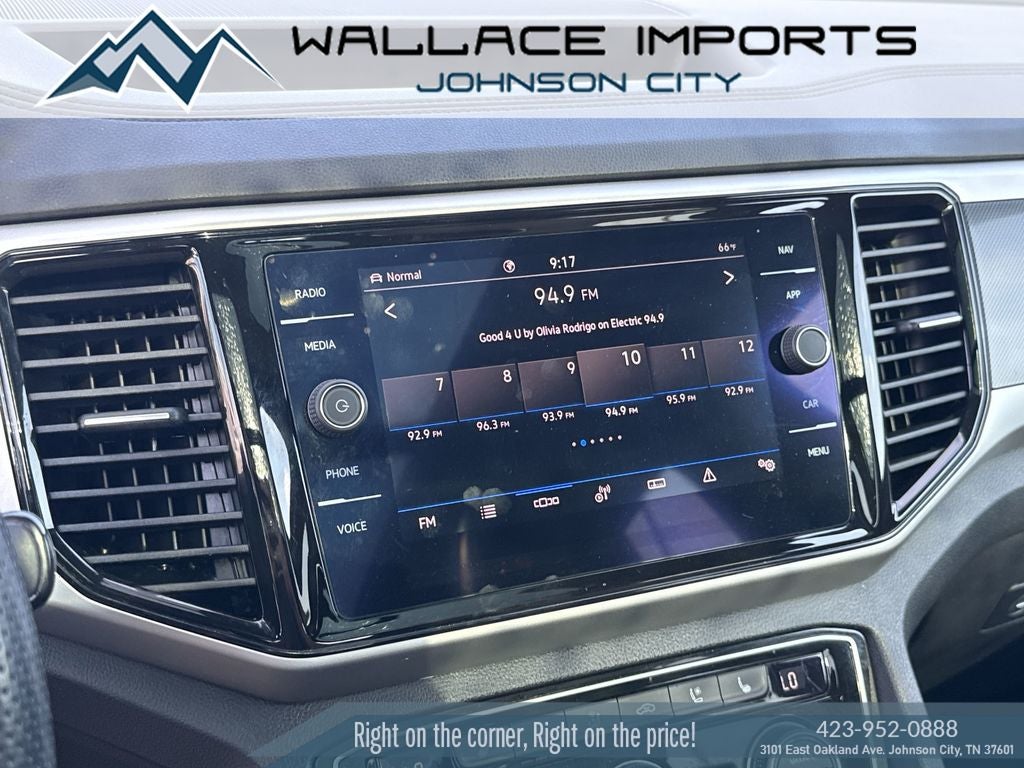 2022 Volkswagen Atlas Cross Sport 3.6L V6 SEL Premium R-Line