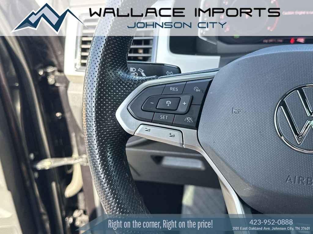 2022 Volkswagen Atlas Cross Sport 3.6L V6 SEL Premium R-Line