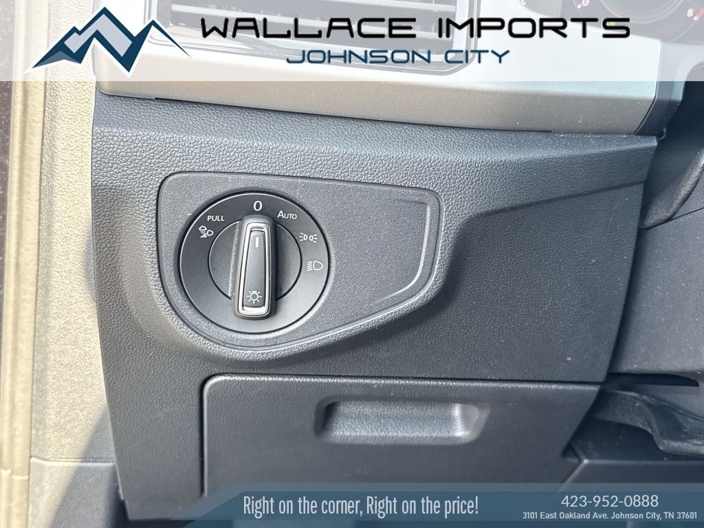 2022 Volkswagen Atlas Cross Sport 3.6L V6 SEL Premium R-Line