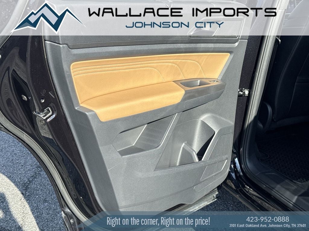 2022 Volkswagen Atlas Cross Sport 3.6L V6 SEL Premium R-Line