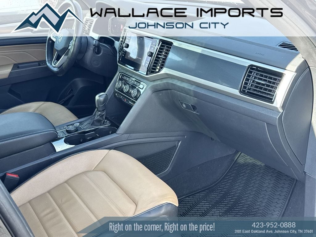 2022 Volkswagen Atlas Cross Sport 3.6L V6 SEL Premium R-Line