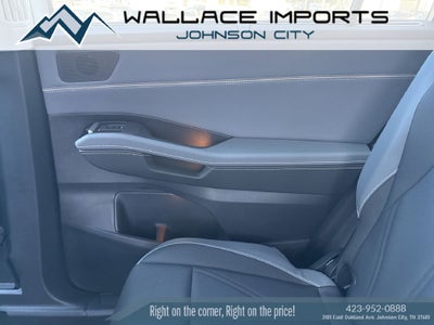 2027 Volkswagen Atlas 2.0T SE w/ Technology