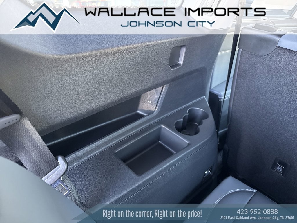 2027 Volkswagen Atlas 2.0T SE w/ Technology
