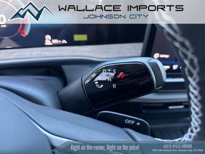 2027 Volkswagen Atlas 2.0T SE w/ Technology