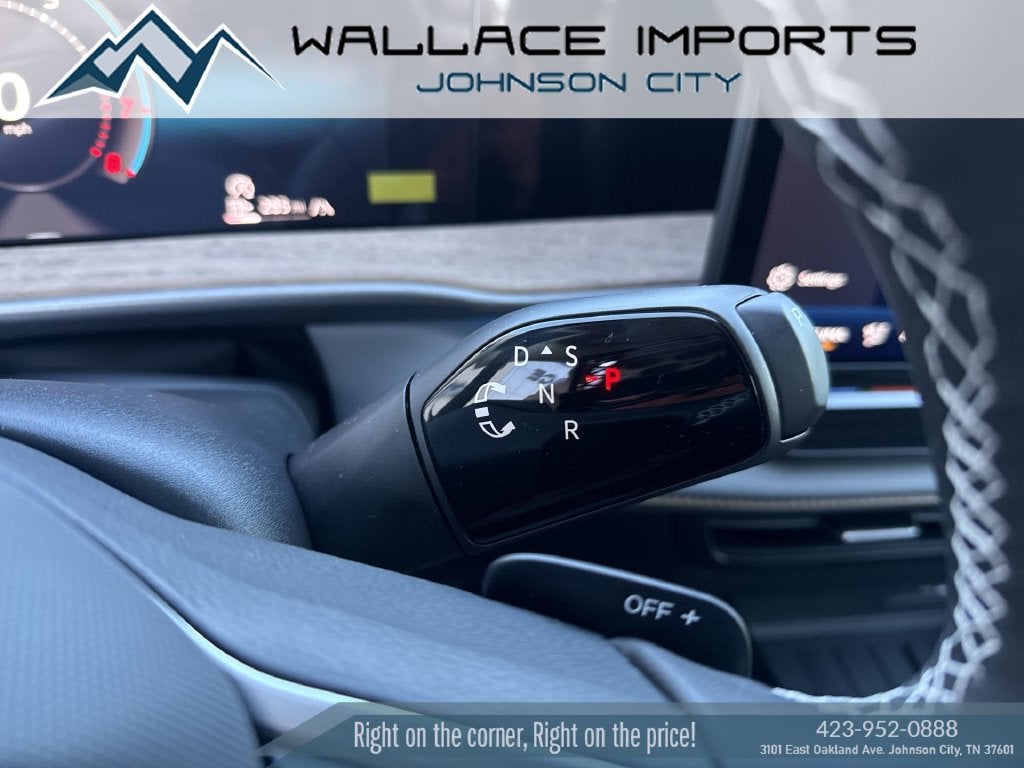 2027 Volkswagen Atlas 2.0T SE w/ Technology